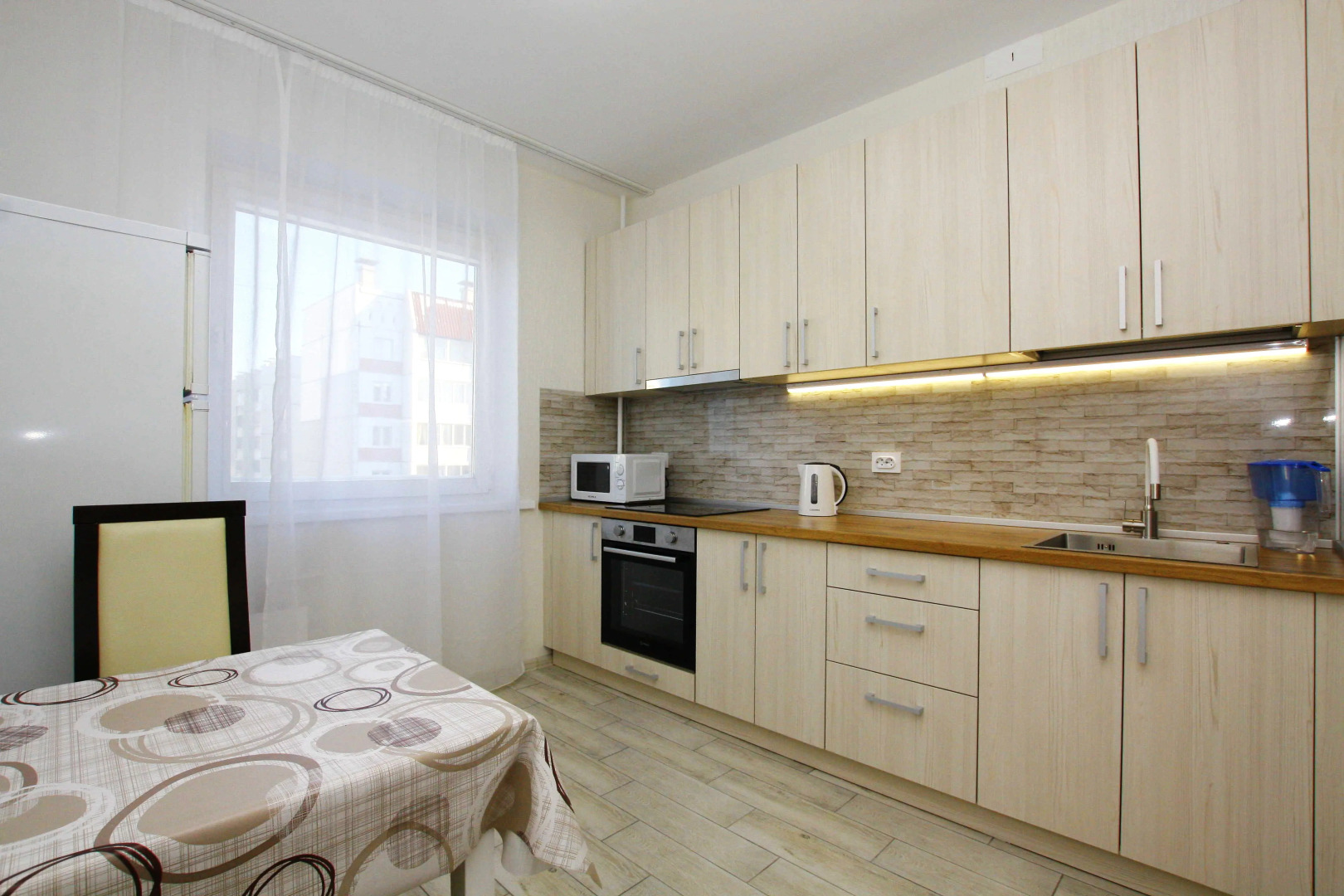 Альт Апартаменты люкс (054)