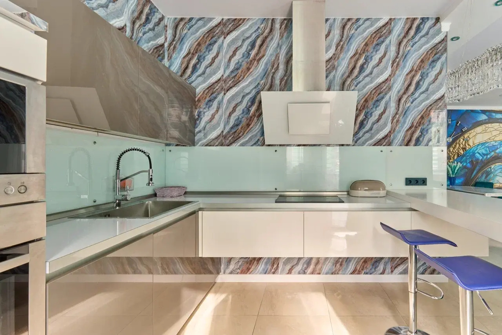 Апартаменты Reverie Emerald