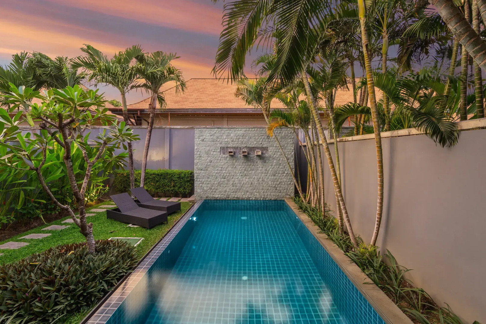 Отель Onyx Villas by TropicLook