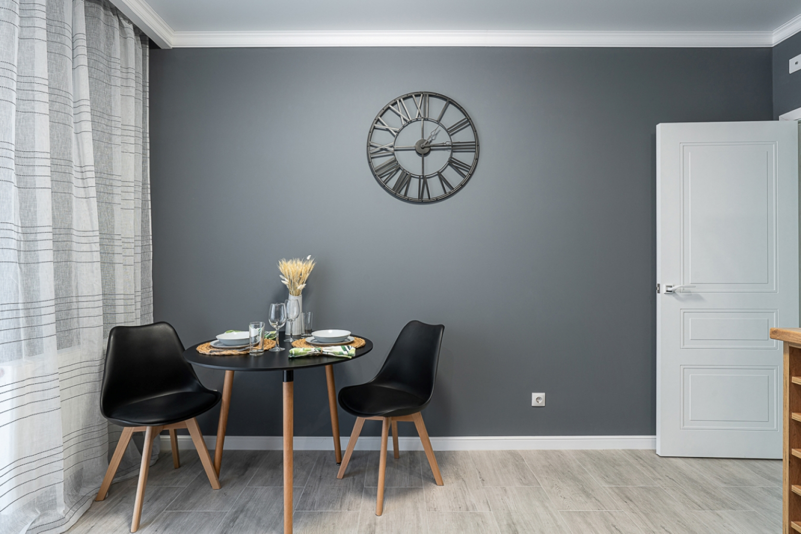 Апартаменты Чёрное дерево 2.0