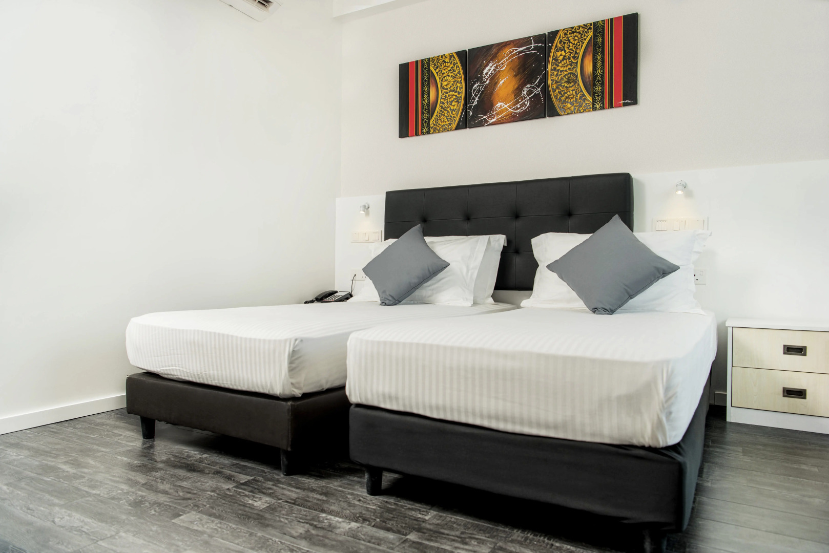 Отель Acacia Beach