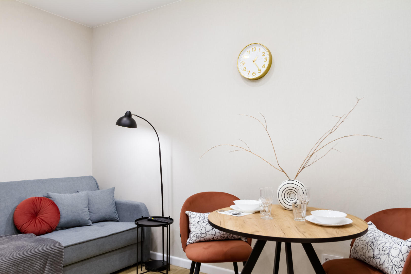 Квартира Улучшенная 2к с Тремя Кроватями