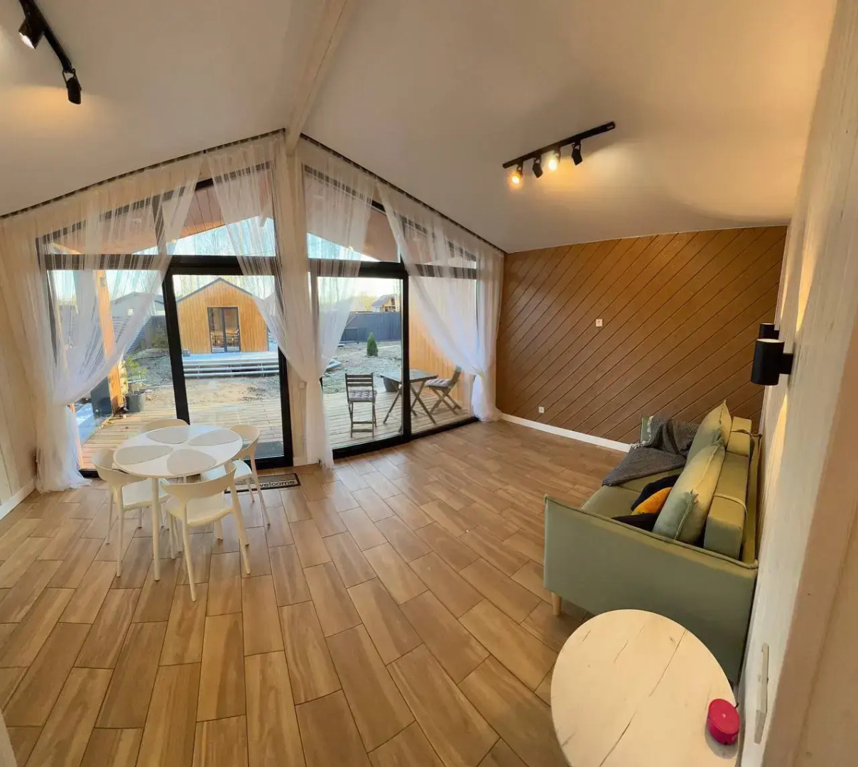 Частный дом Crazy Snail Barn