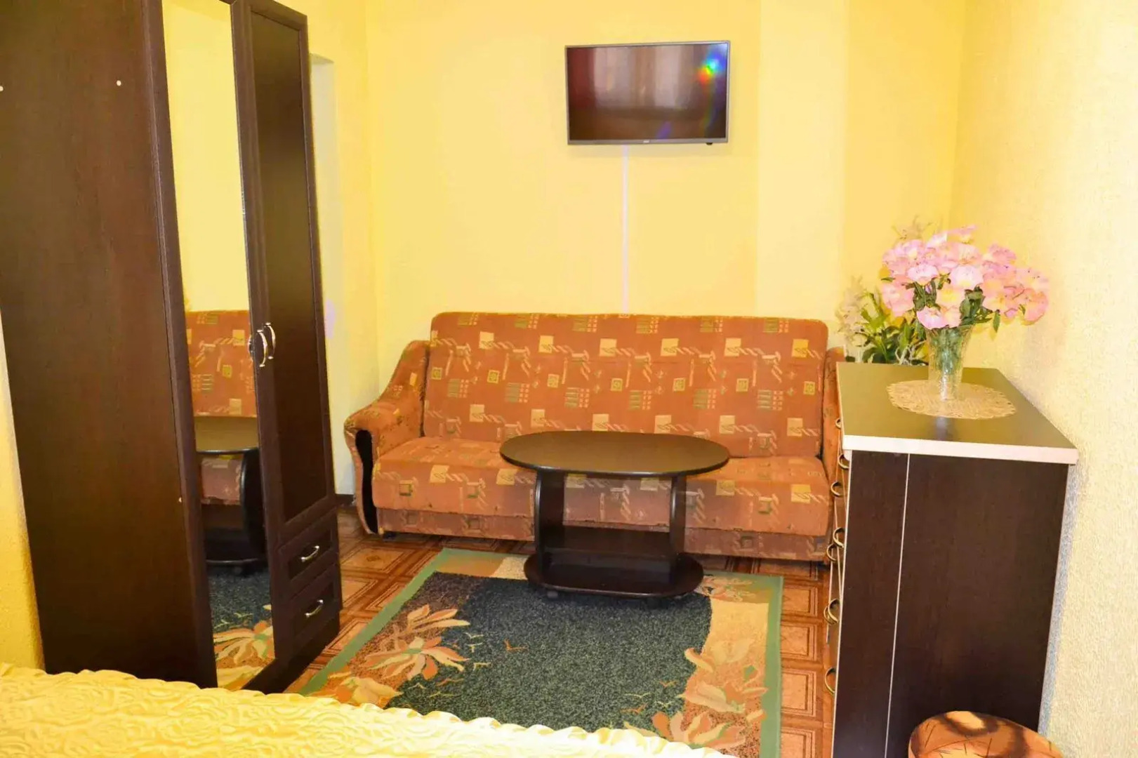 Меблированные комнаты в гостевом доме Кристина