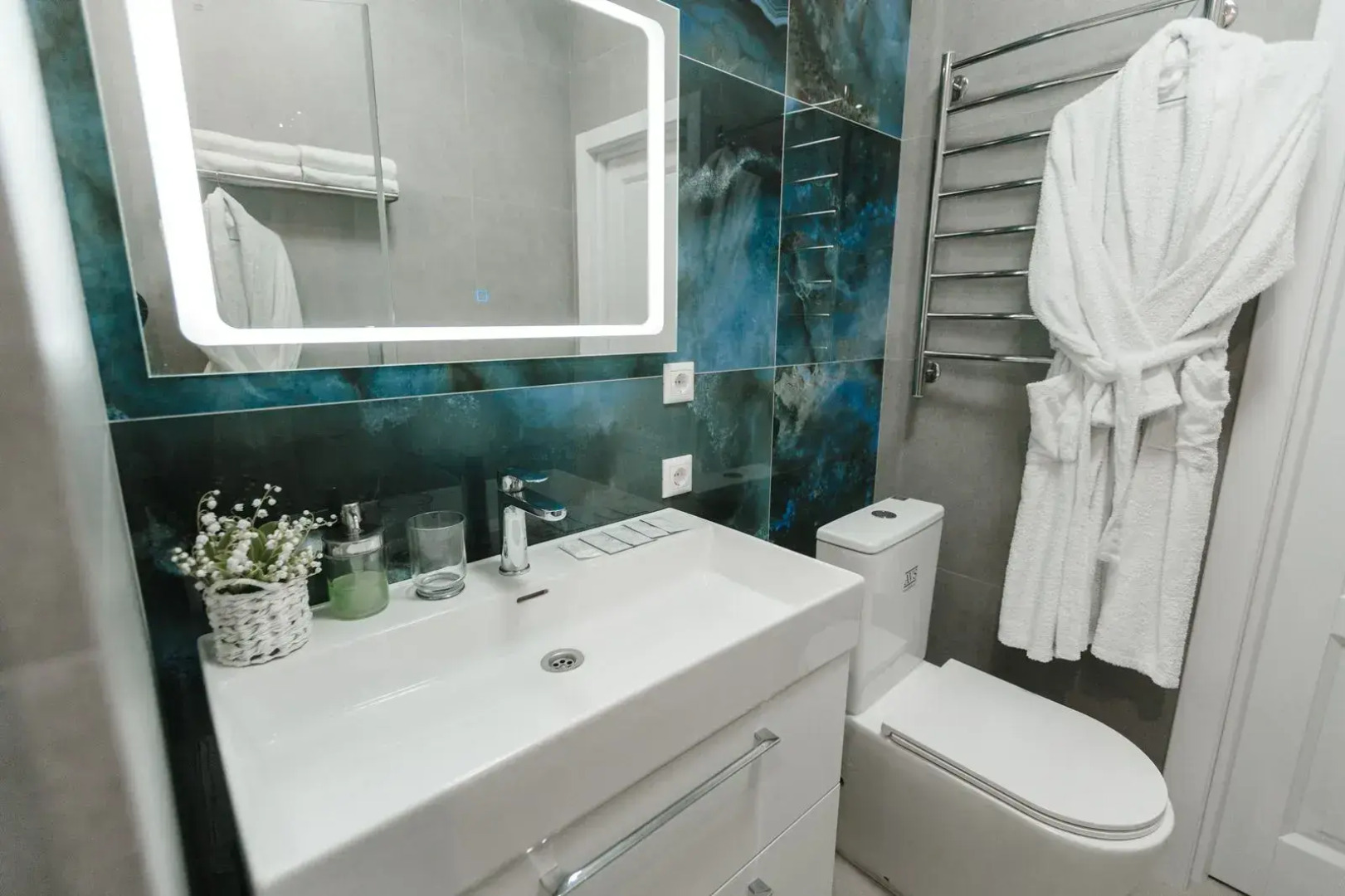 Квартира Геленджик ЖК Изумрудный 2-к 70 кв.м.