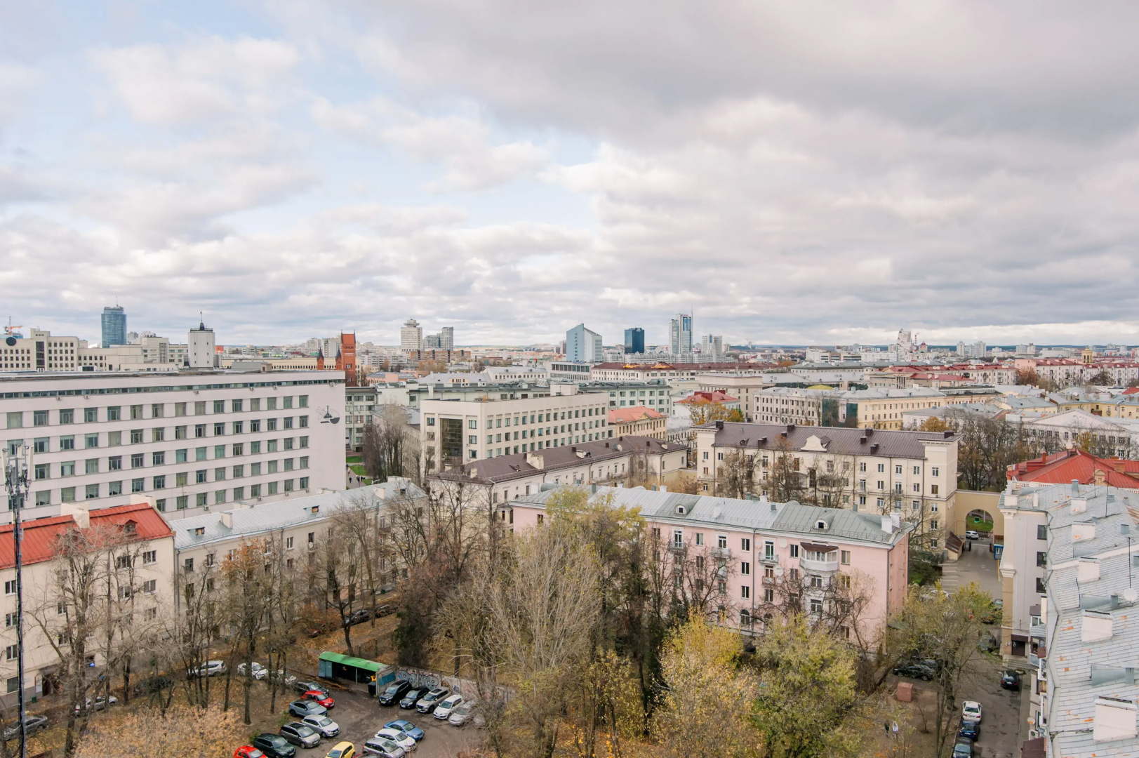 Апартаменты Четырехкомнатные в центре