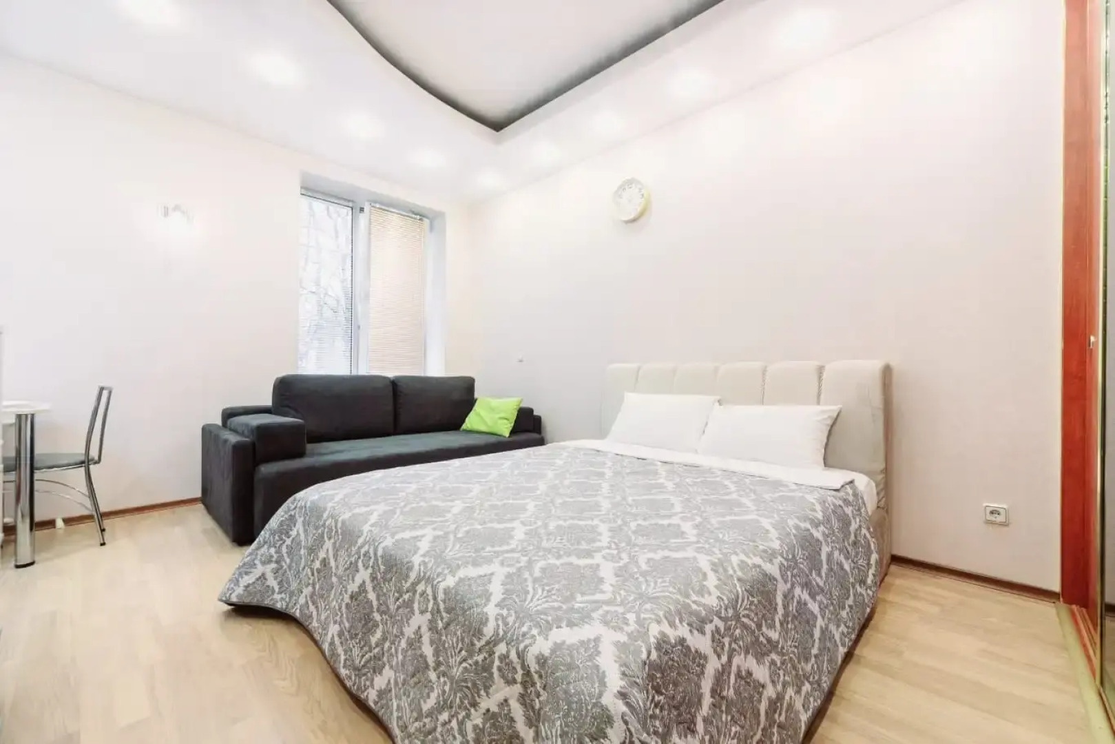 Апартаменты ЖД Вокзал Кирова 1