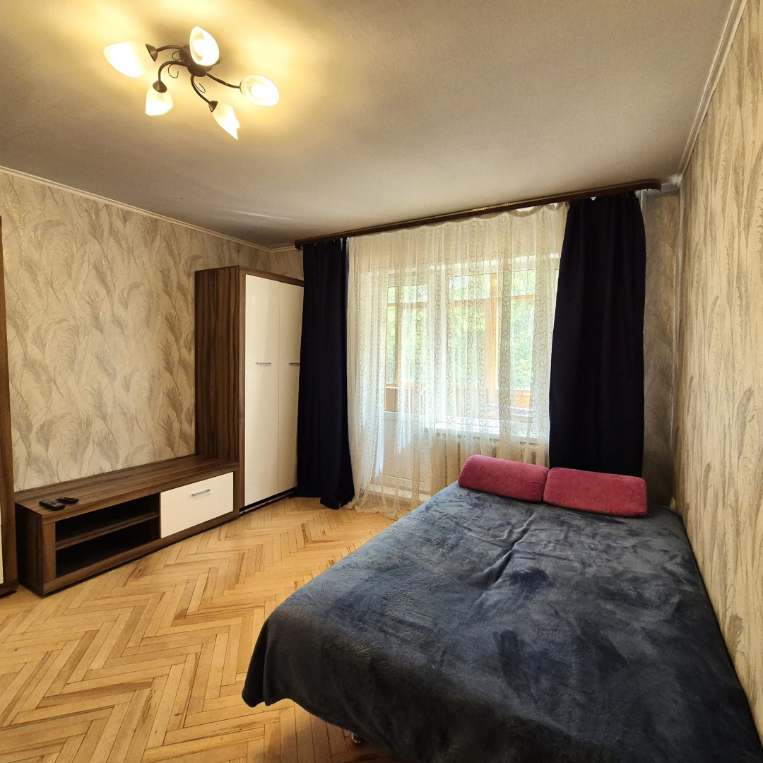 Квартира со Свежим Ремонтом на Въезде в Пушкино в Мкр Дзержинец