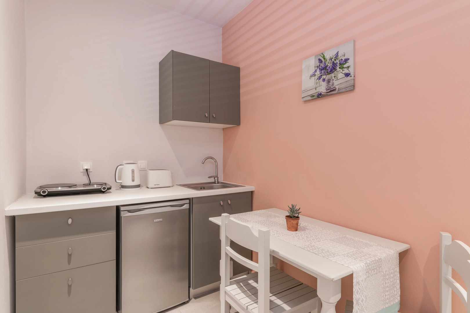 Dominoes Hotel Apartments