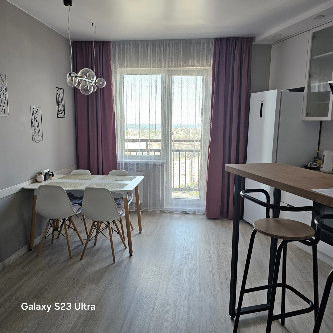 Видовая Двухкомнатная Квартира с Подземным Паркингом