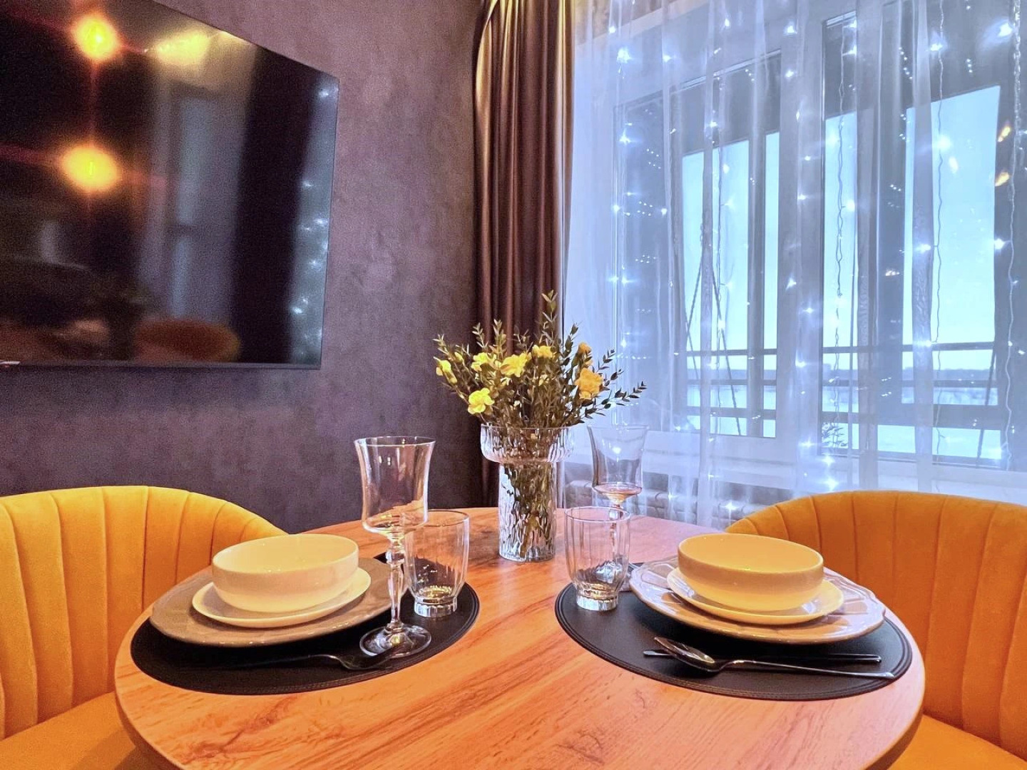 Апартаменты УHИKAЛЬНAЯ СTУДИЯ С МИНИ-БАСCЕЙHОМ НA ДВOИХ!