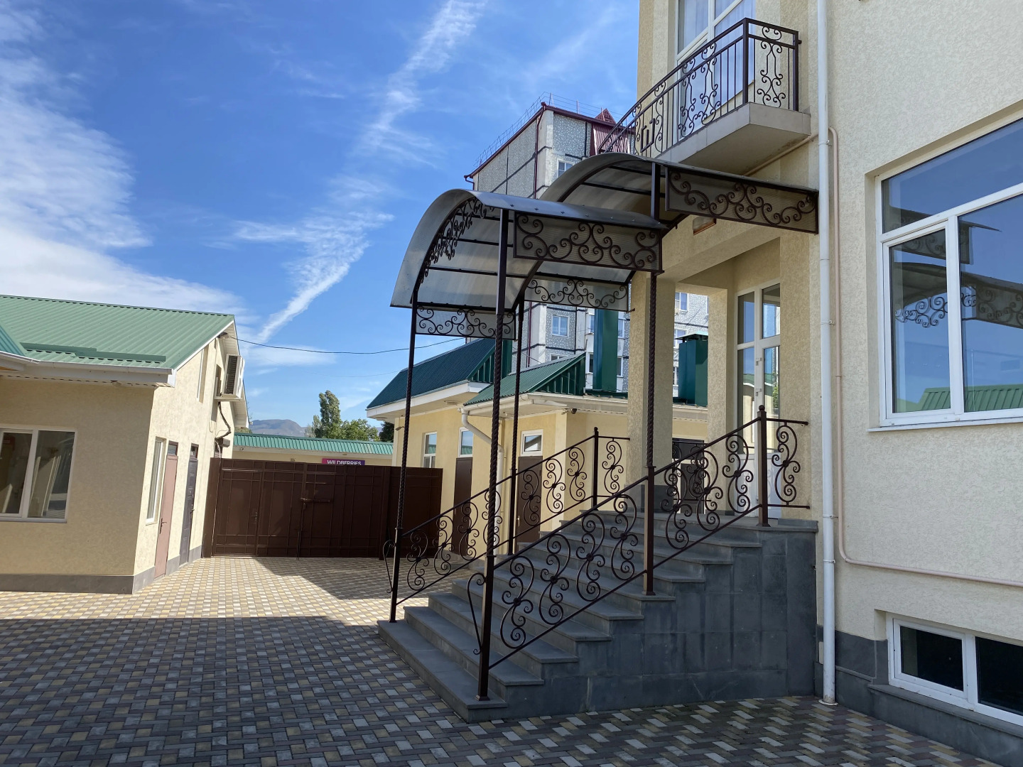 Отель Mountains