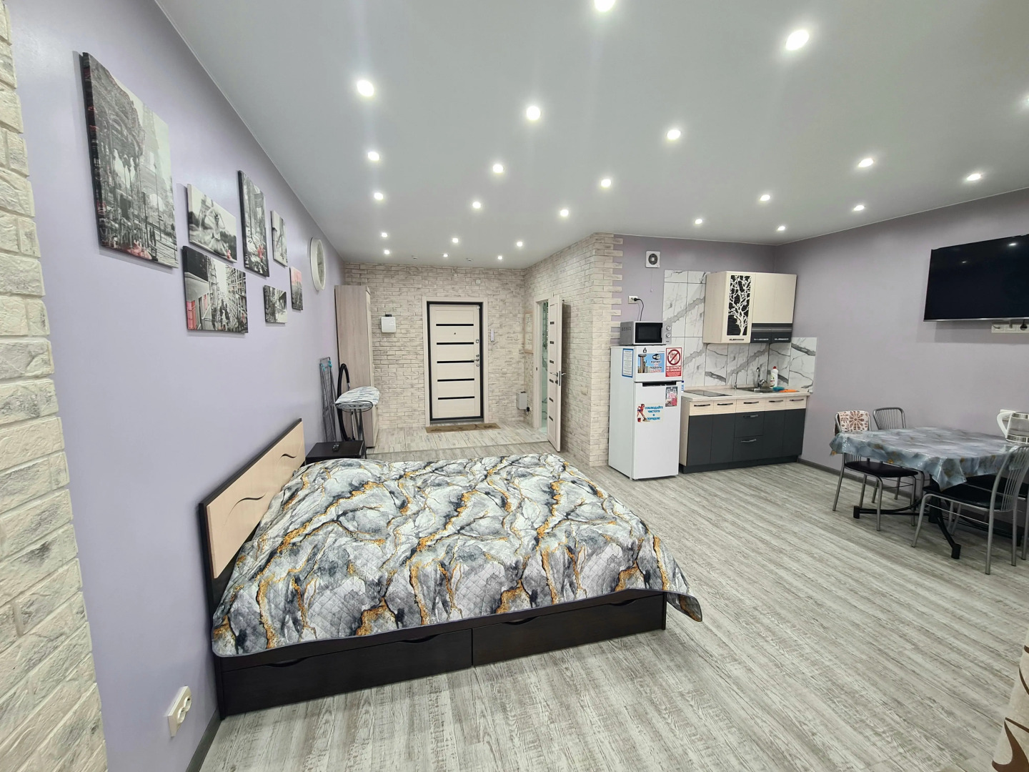 Апартаменты «Оазис» на Чертыгашева 166