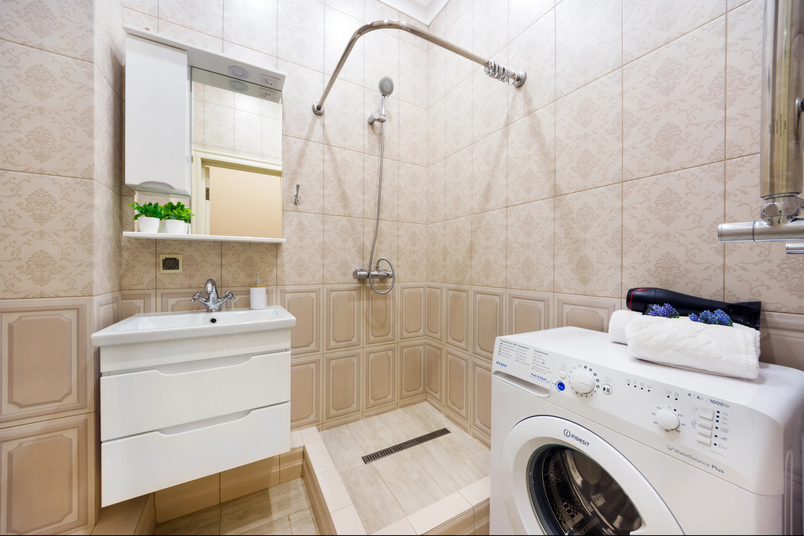 Апартаменты Лилия Ирины Савельевой В самом центре у Каскадной лестницы