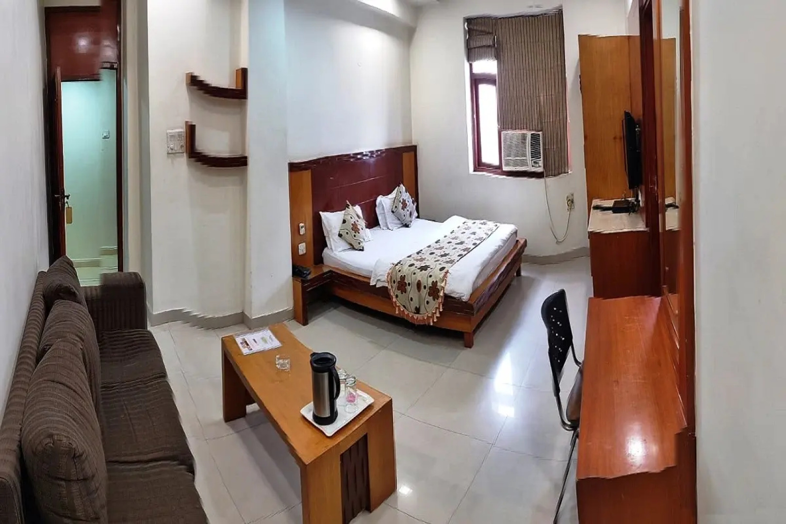 Mandakini Plaza Hotel