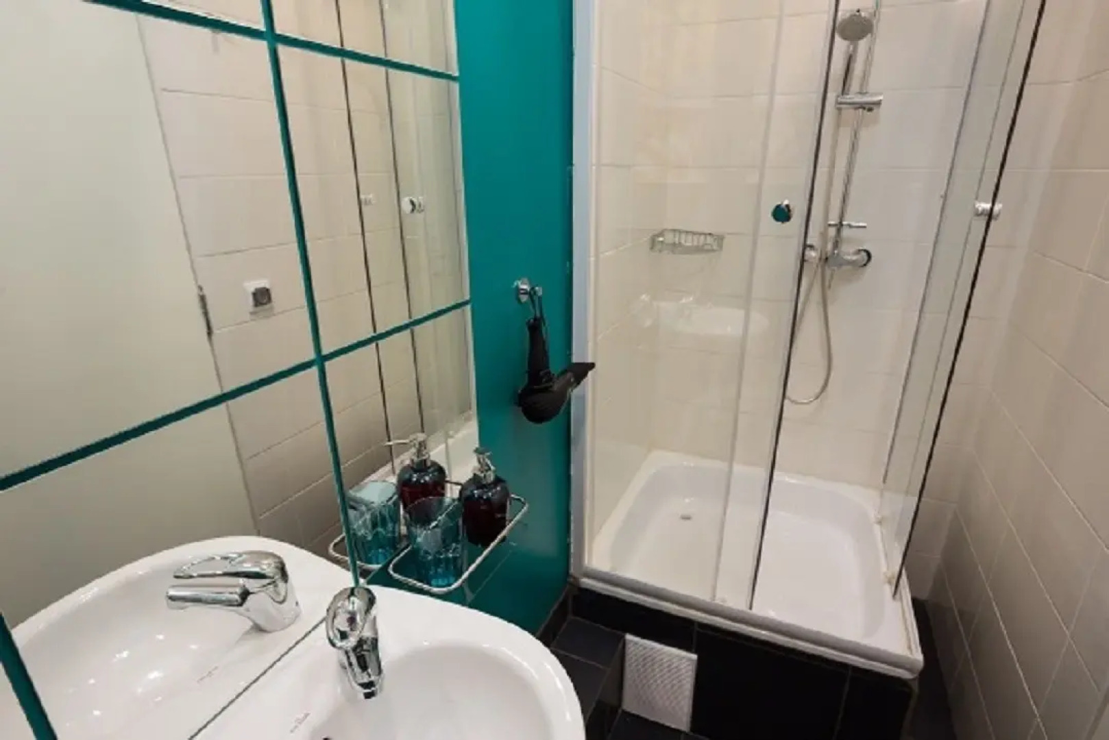 Квартира Гостевая Алеся на Малышева 4Б