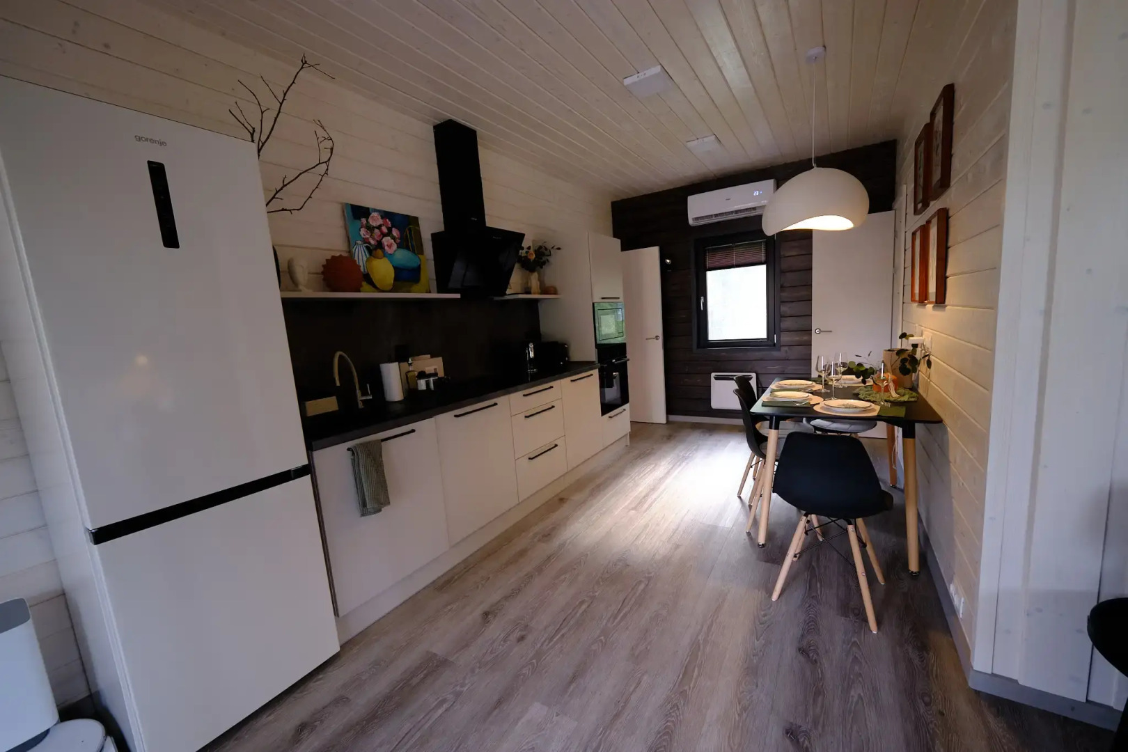 Частный дом Коттедж Шапки Дача Hygge с камином