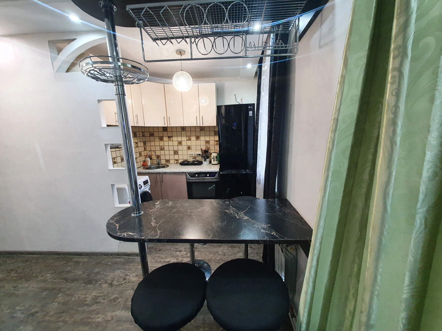 Апартаменты Калинина 49