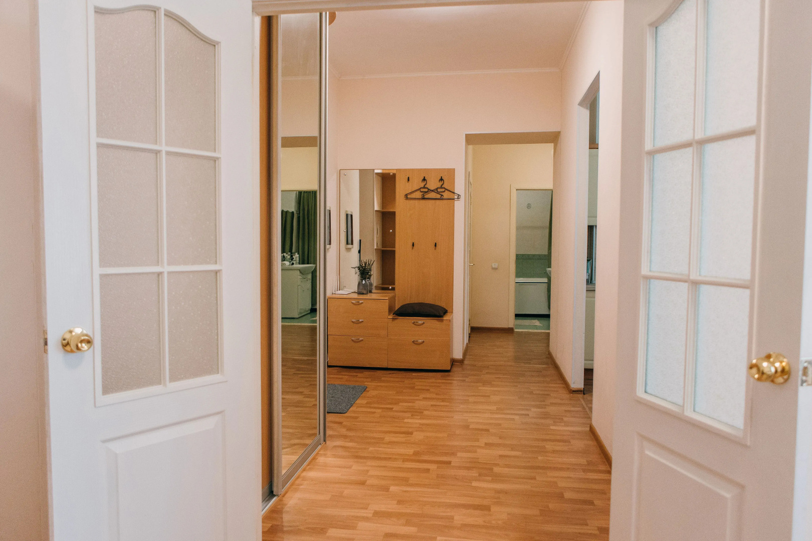 Квартира Современная с двумя спальнями!