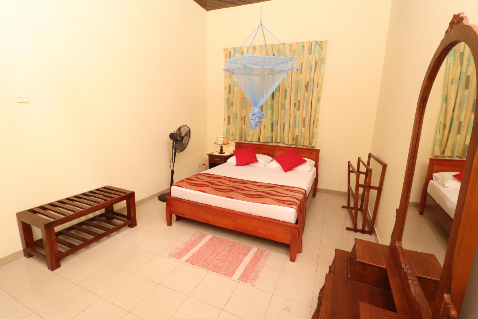 Мини-Отель Yoho Granary Homestay