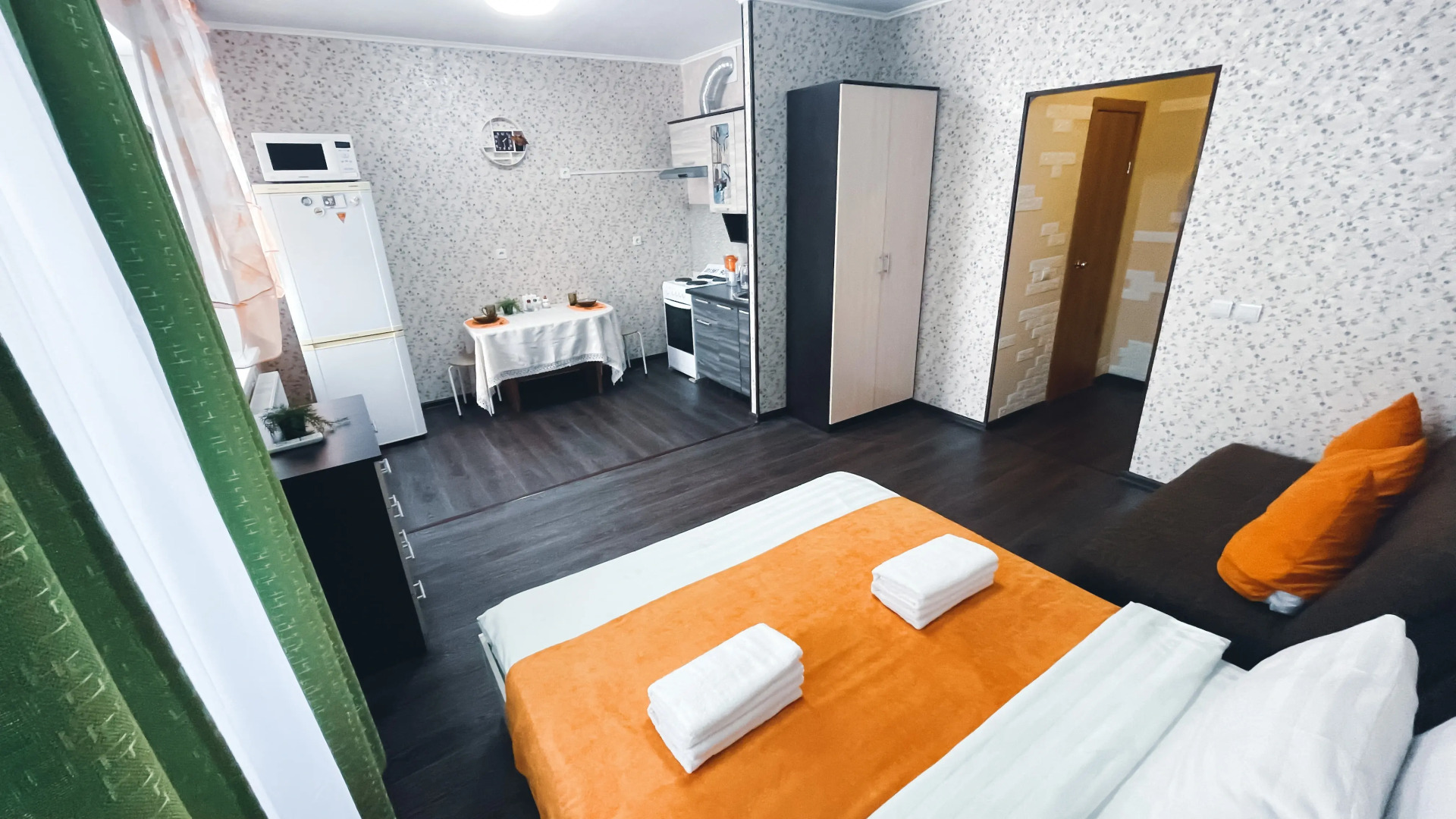 Апартаменты Крокус рядом с РОСПАН