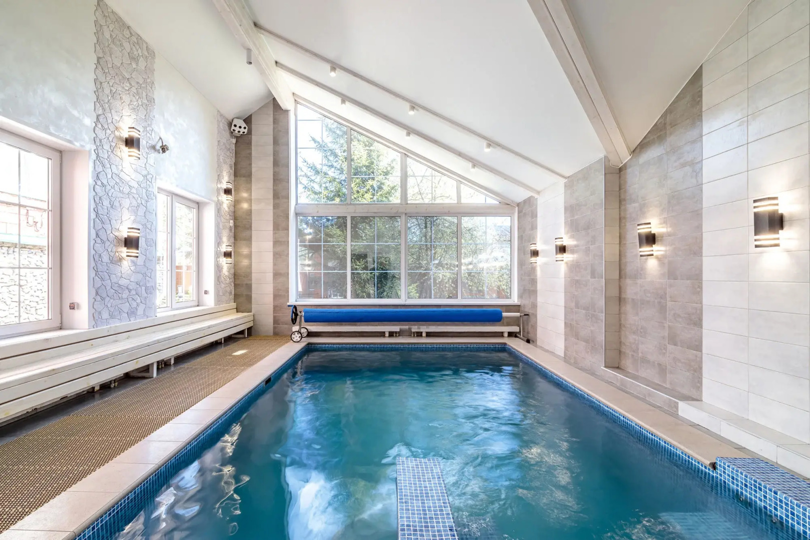 Замок Anstar House Vatutinki