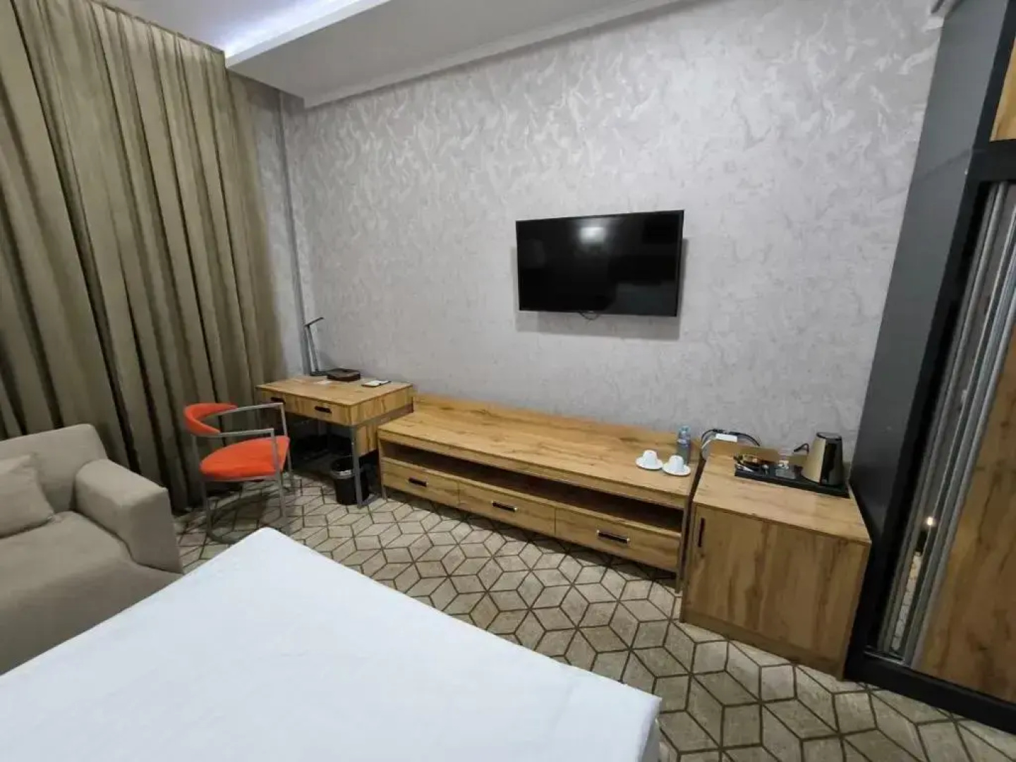 Отель Zarafshon Grand