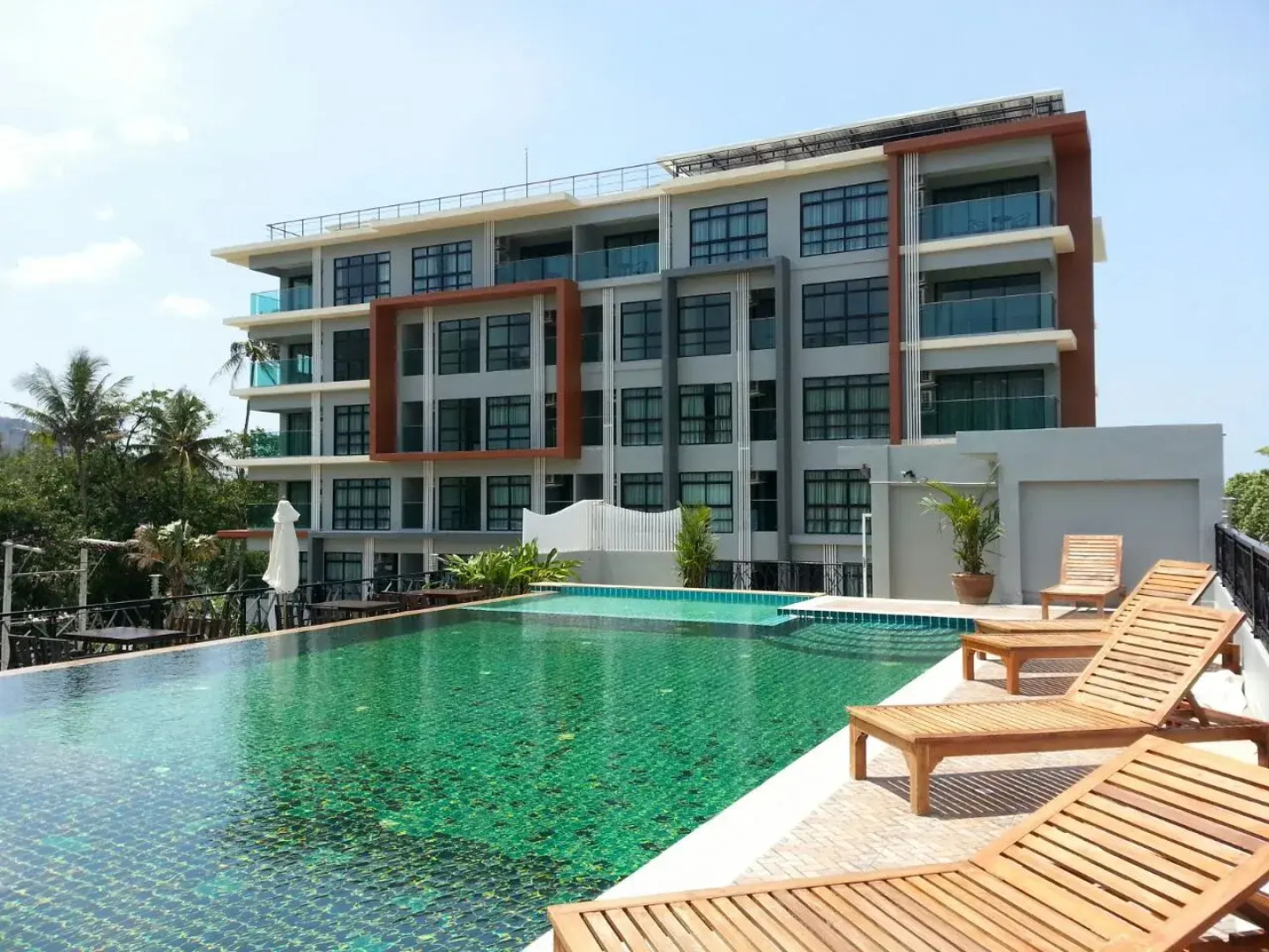 Отель Nice Bangtao Beach