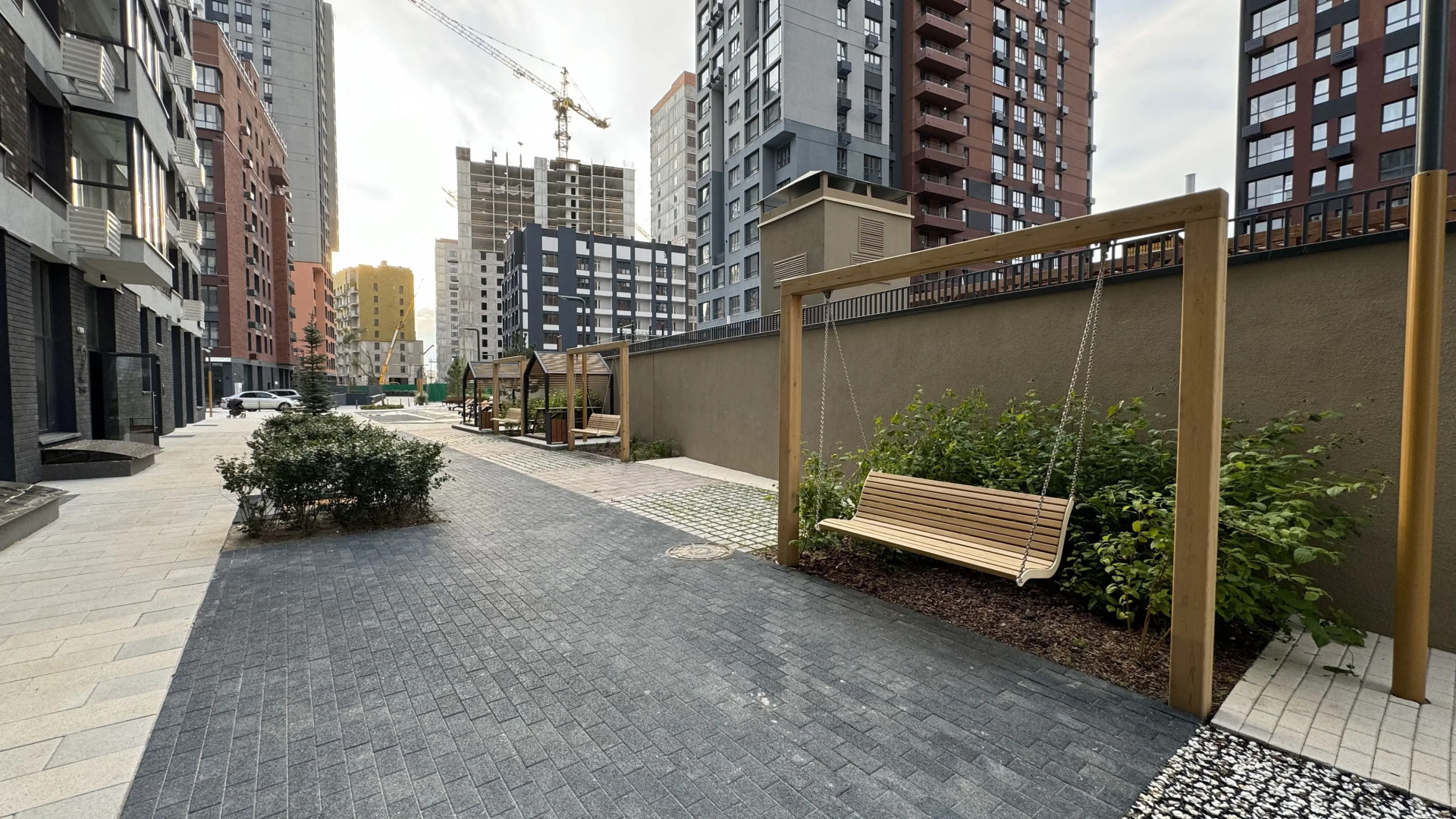 Квартира Пятиместная Красивая в Новом Районе Дивный Квартал у Озера