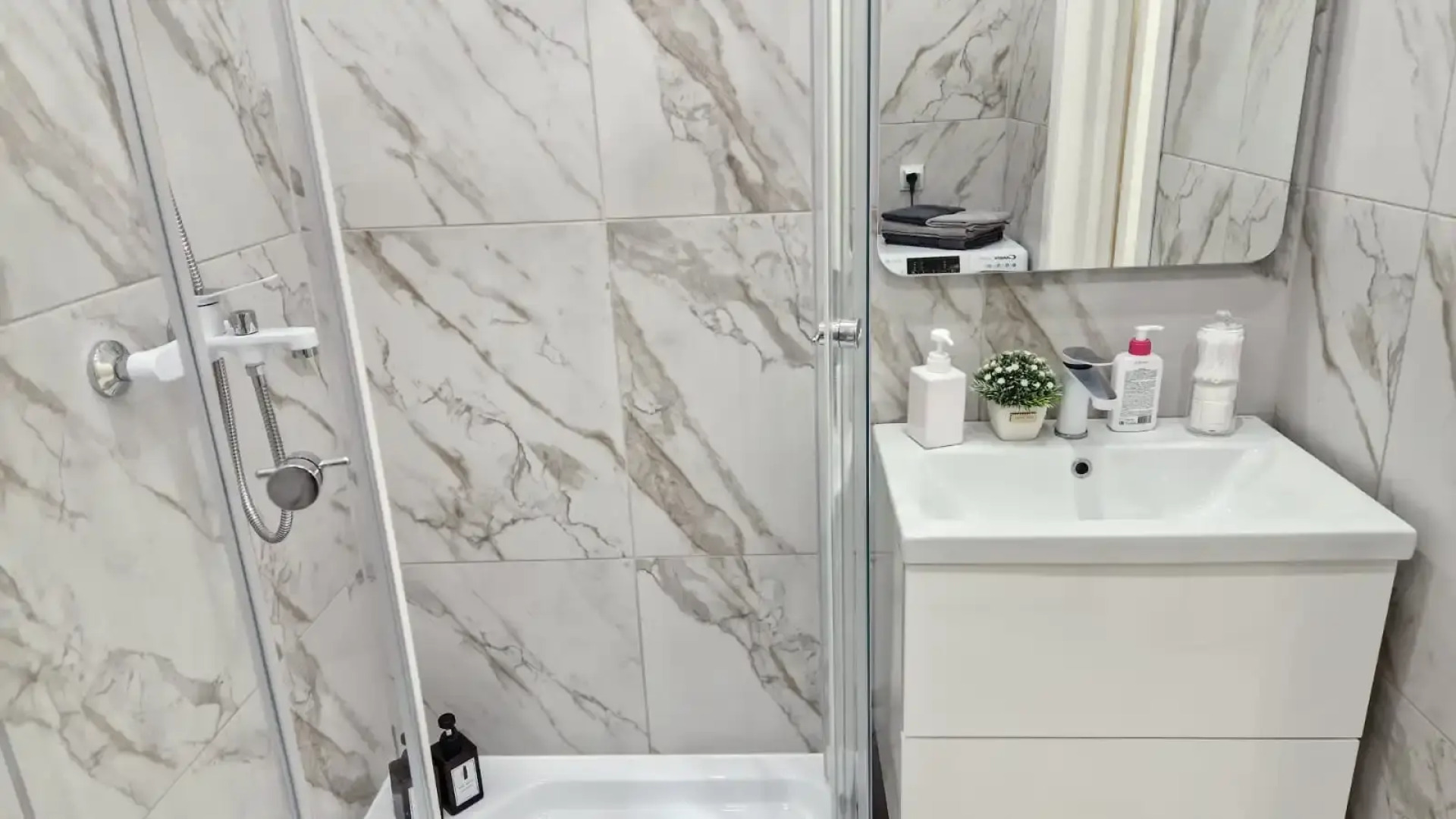 Квартира Родионова 202/2-20