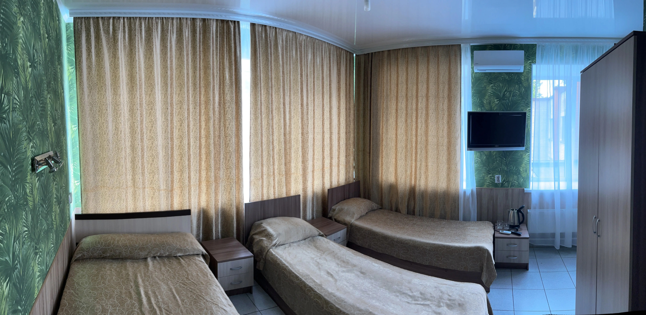 Отель Фаворит