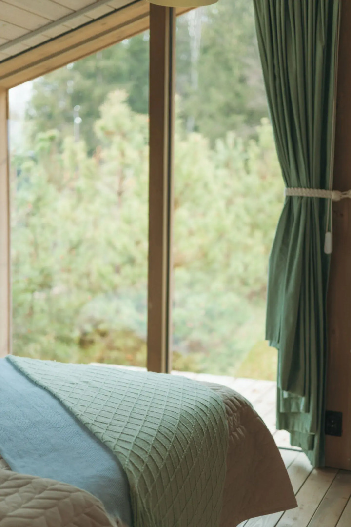 Частный дом с баней и чаном у воды и леса