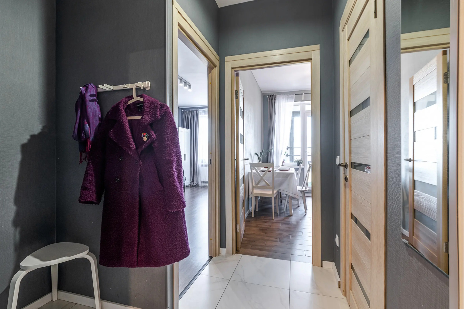 Апартаменты с балконом и красивым видом у метро