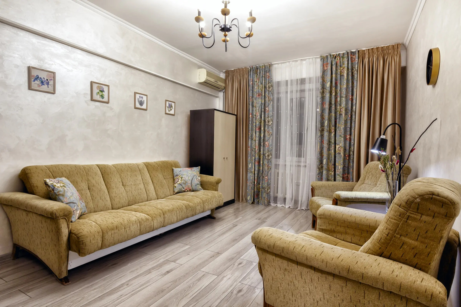 Апартаменты 16 В Самом Центре Отлично Подходит для Туристов и Деловых Поездок