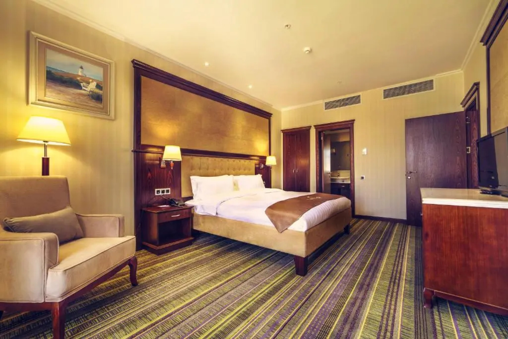 Отель Shera Inn