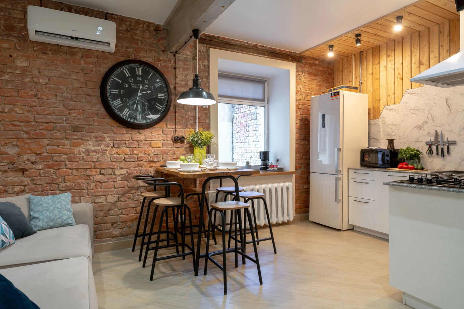 Апартаменты Loft на Марата 20