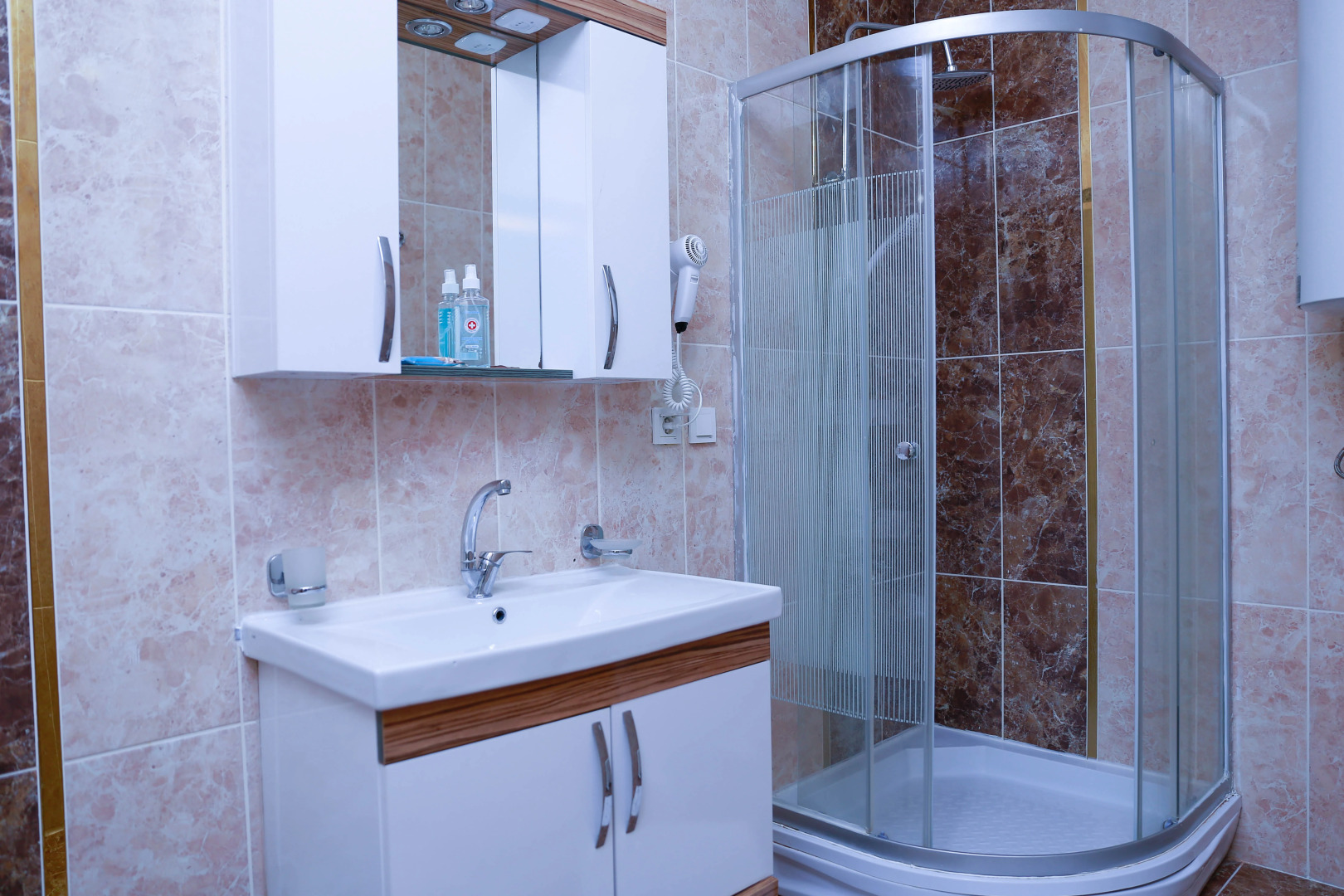 Отель Агудзера