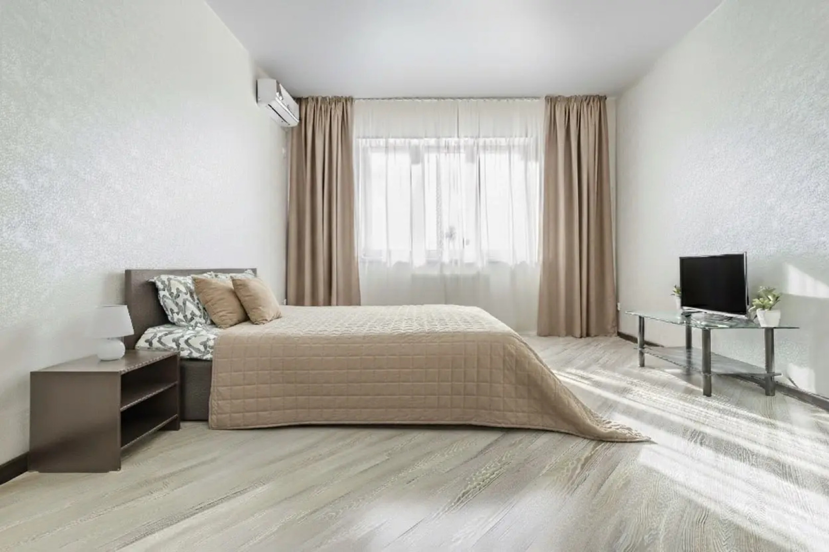 Апартаменты на Октябрьской 4