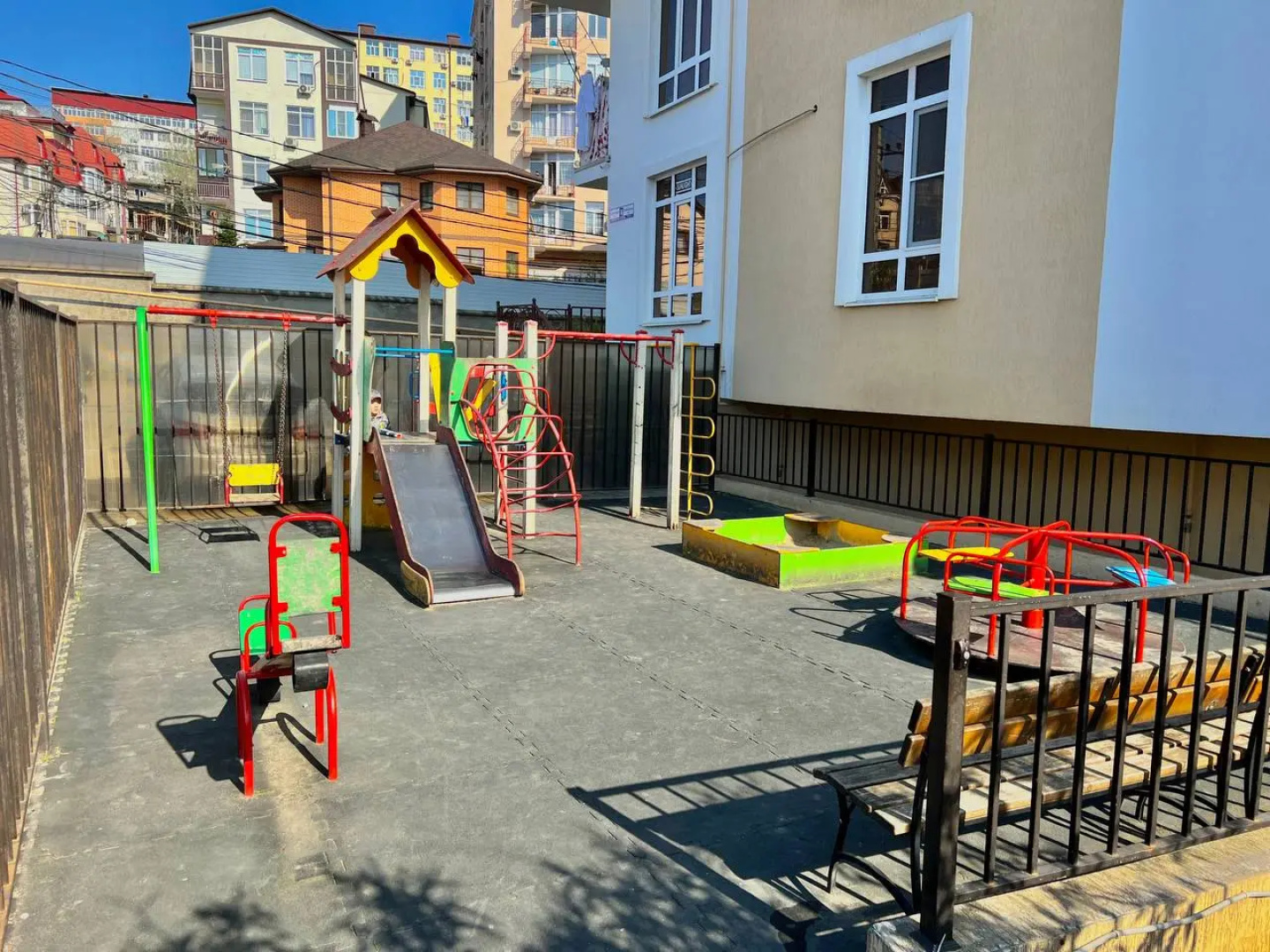 Квартира Изумрудная 38 1