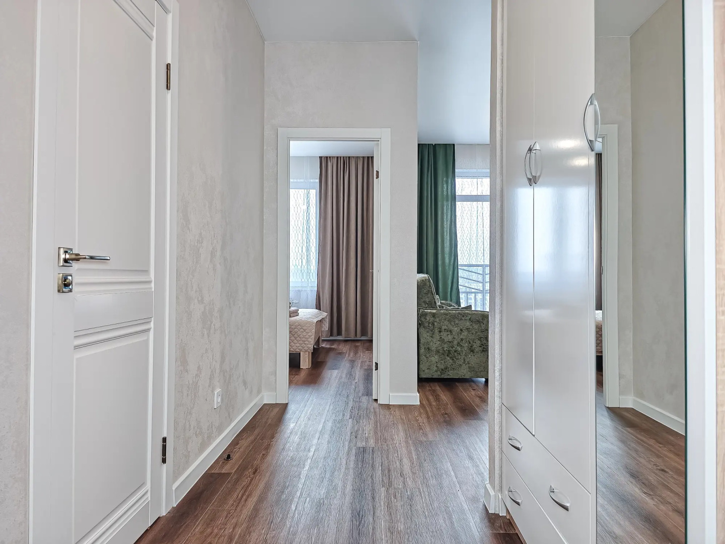 Апартаменты Stepanenkov на Заровного 6/1 на 12 этаже