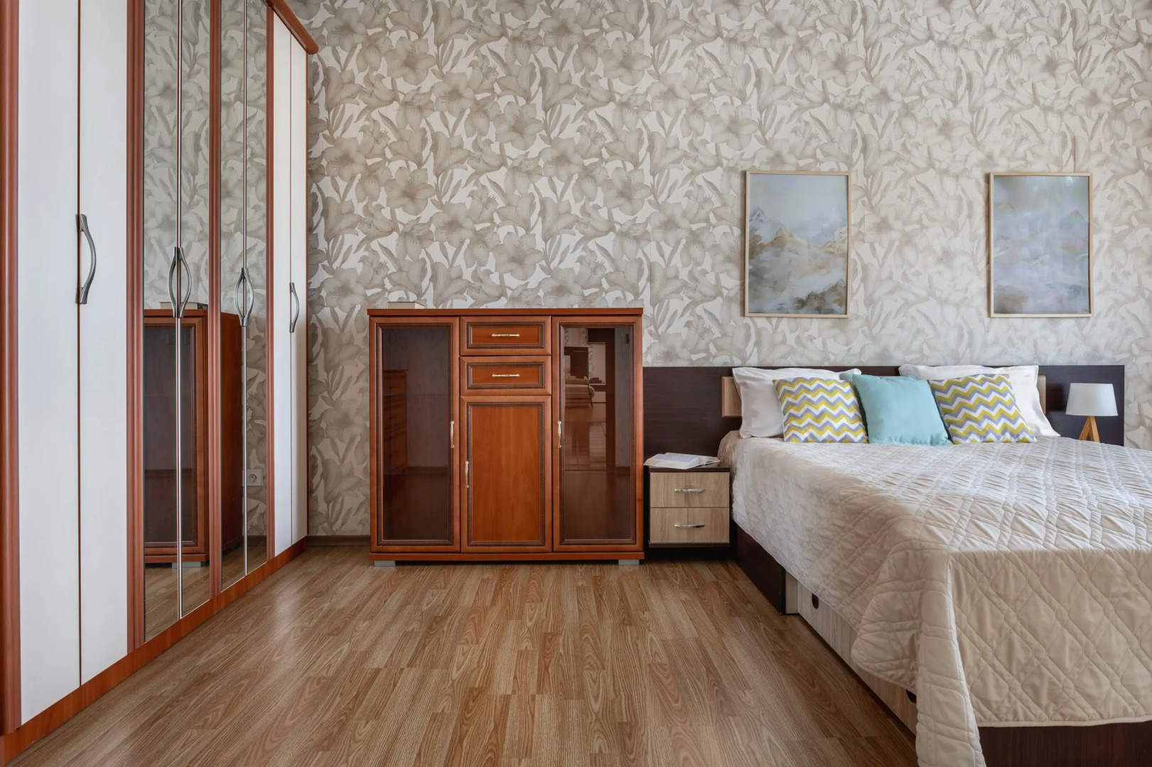 Апартаменты Эпроновская 1