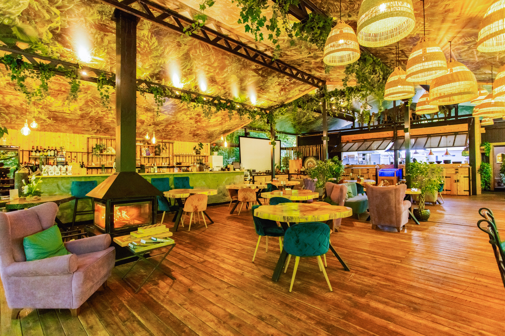 ЛЕС Глэмпинг и SPA