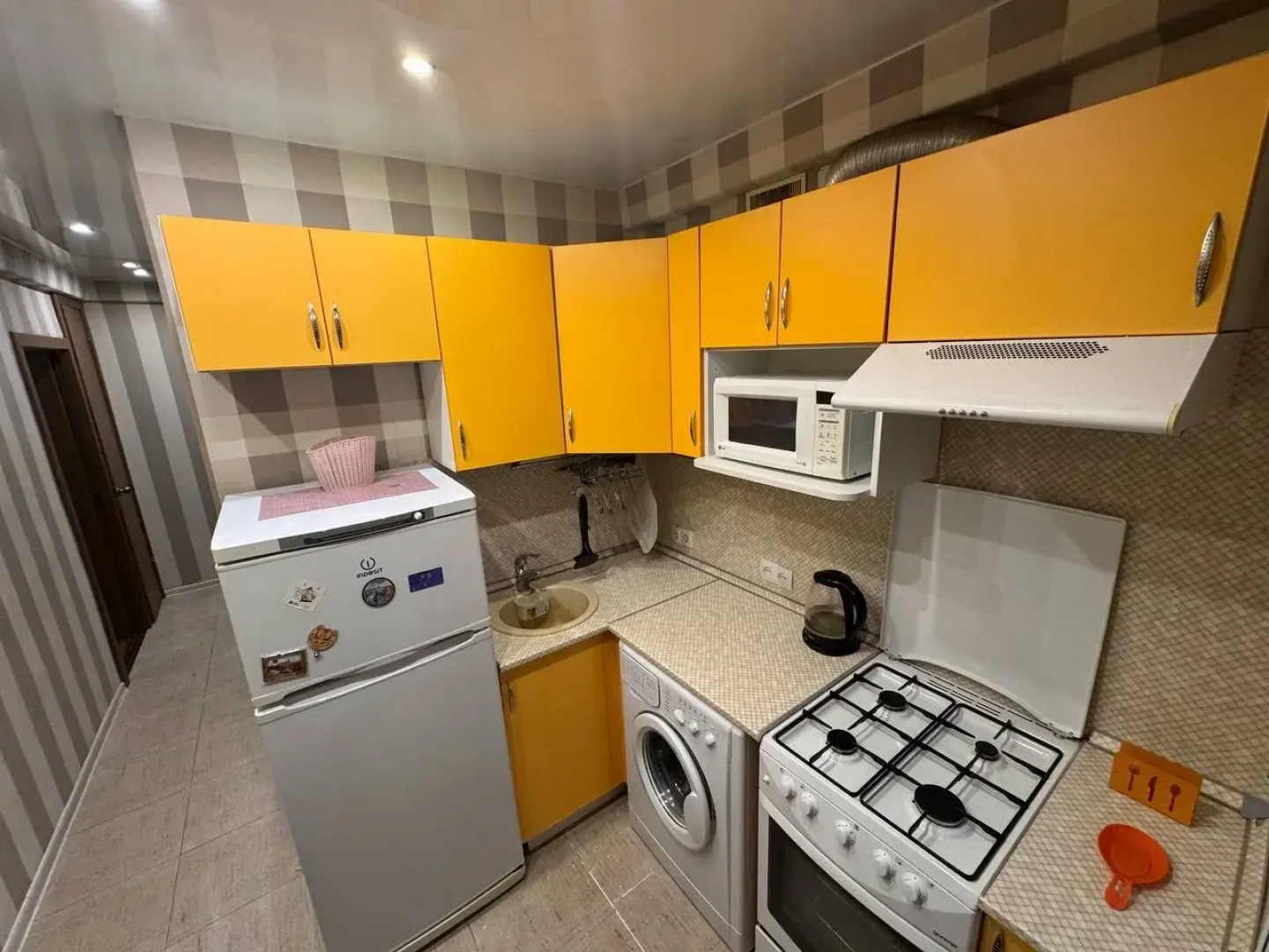 Апартаменты на Партизана Германа,10к4