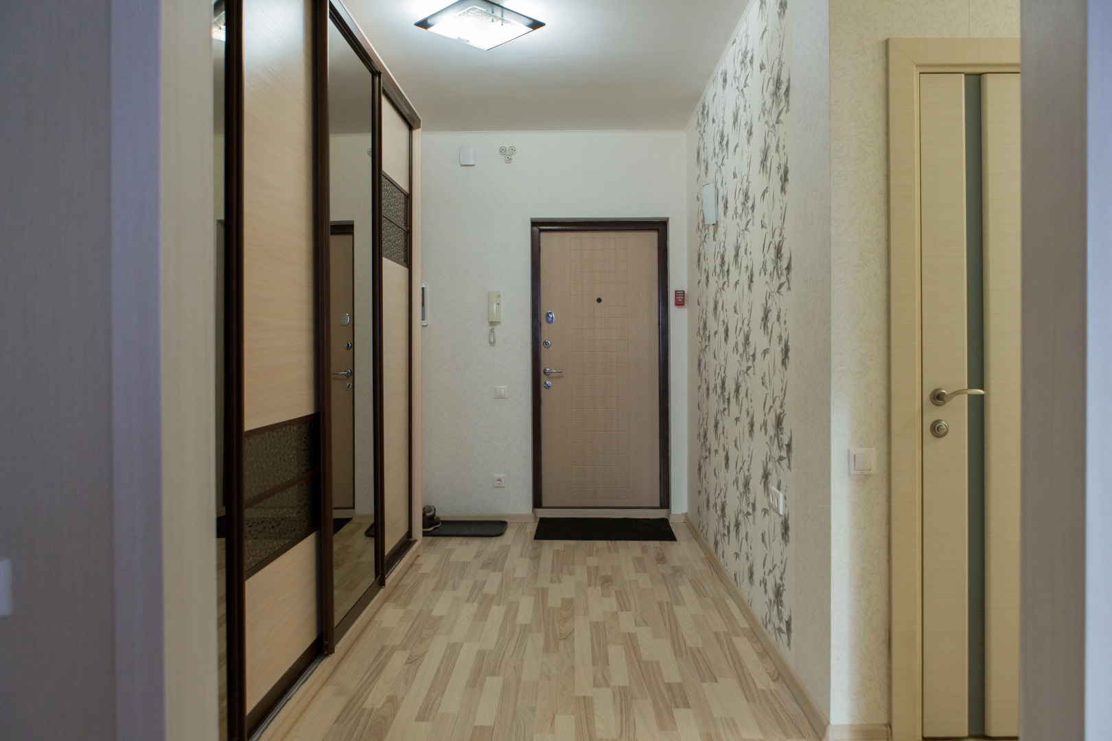 Na Ulitse Yalagina 7 Apartments	