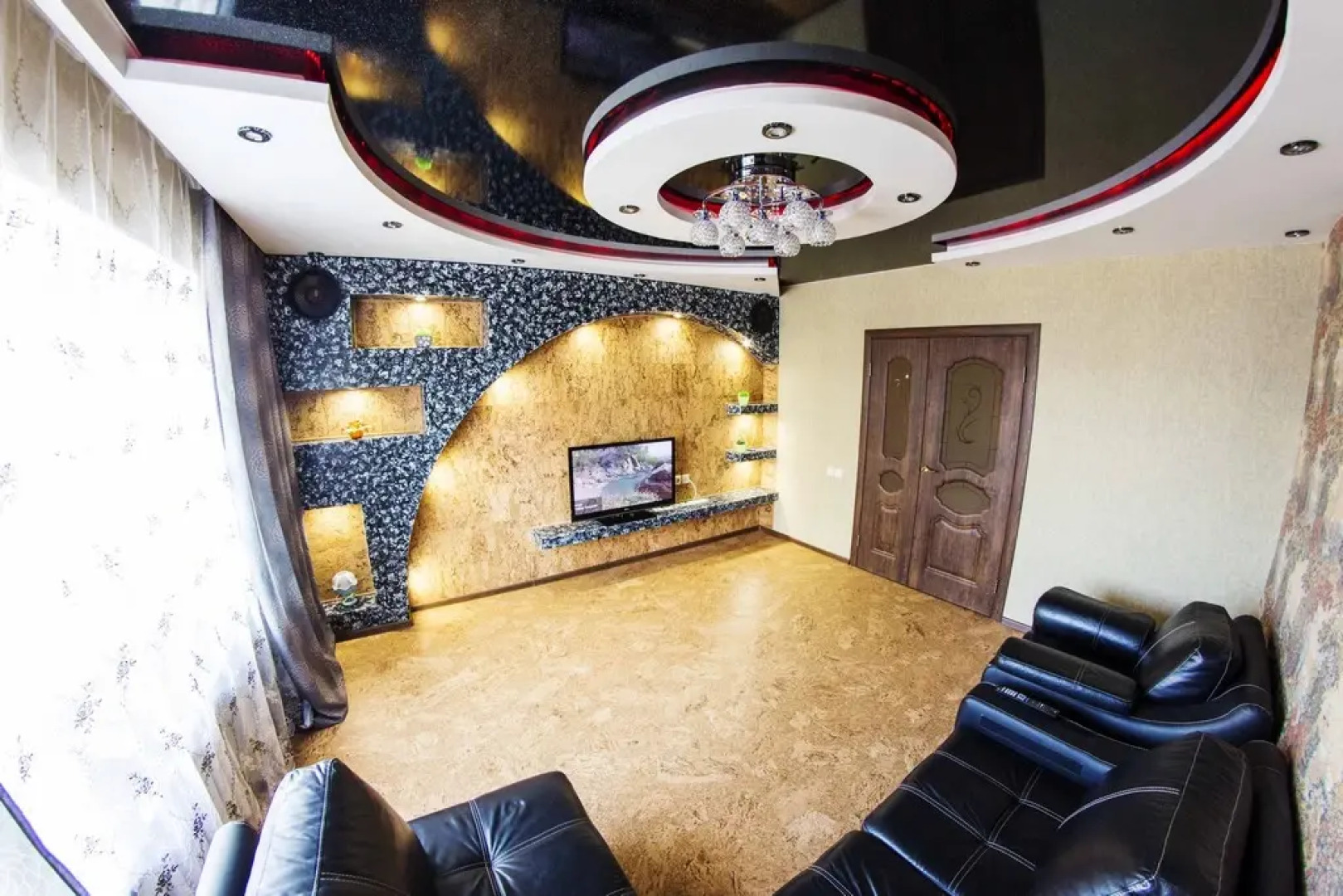 Апартаменты Хоум Отель на Менделеева