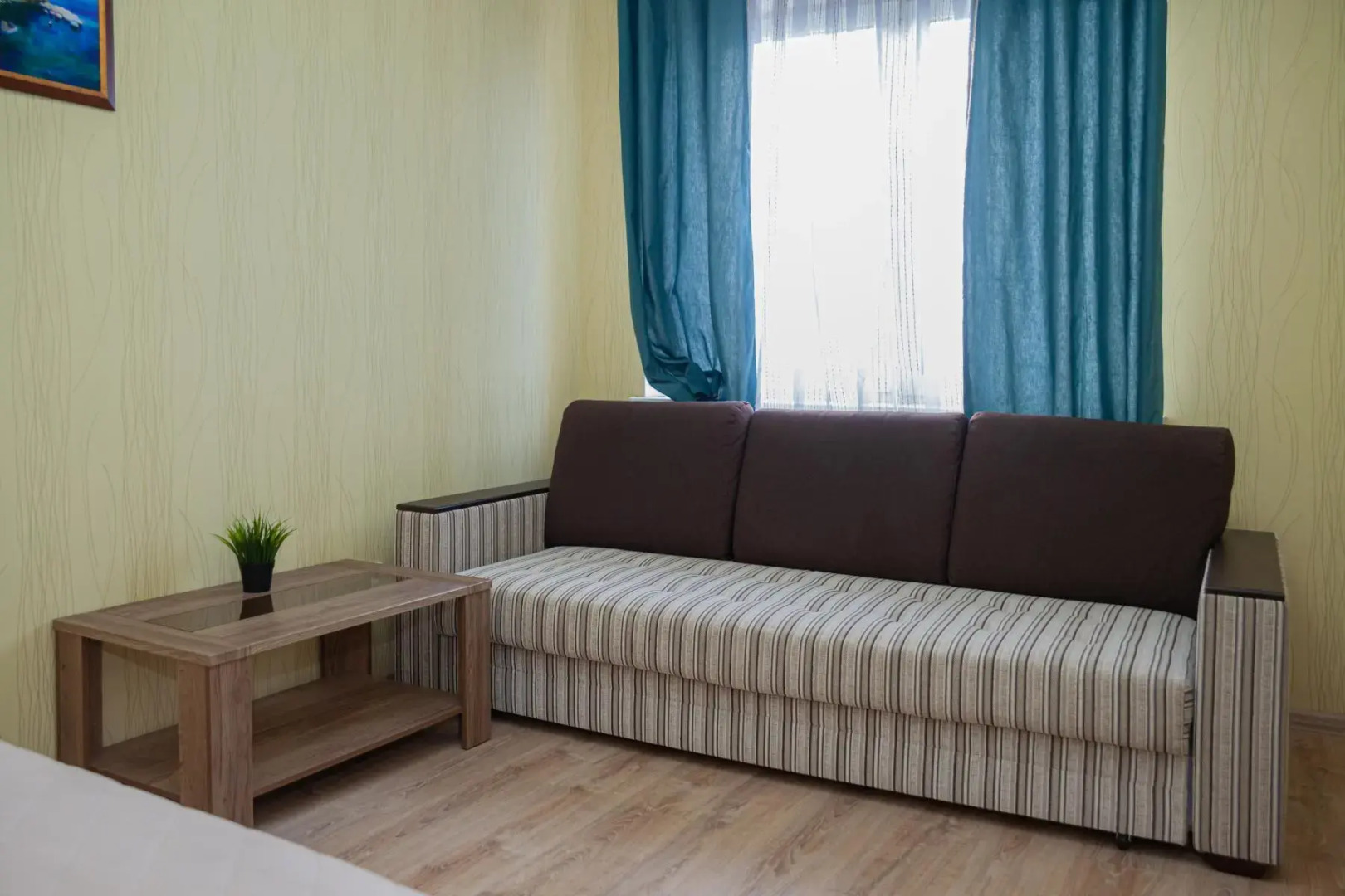 Апартаменты однокомнатные (137) Серебровская 91