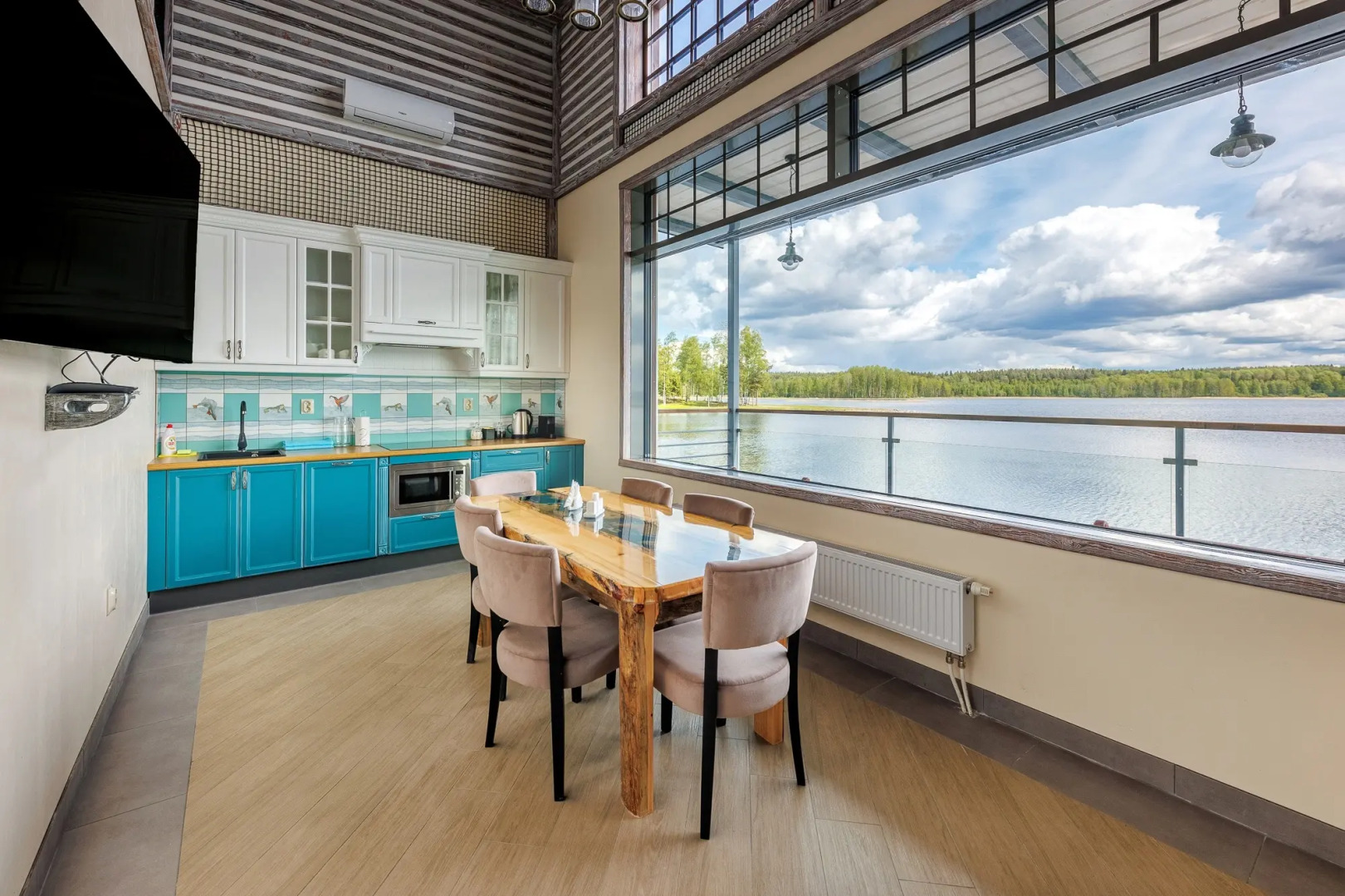 Курортный комплекс Черные камни - Коттеджи