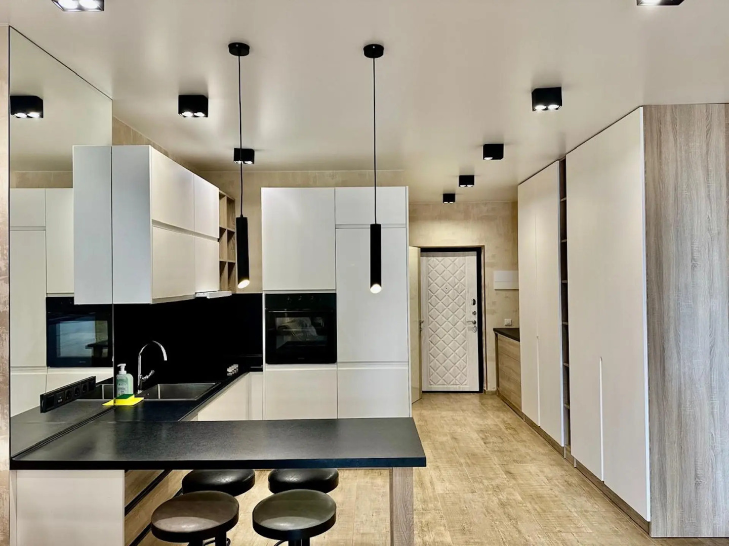 Квартира На улице Братьев Говыриных 20