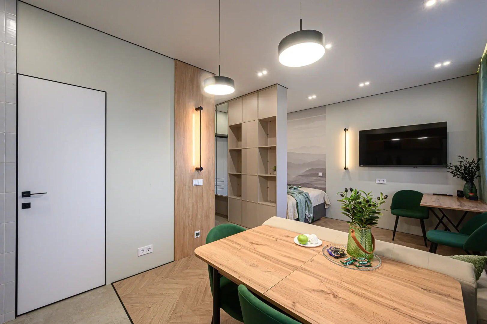 Квартира Стильная студия на Рассветной