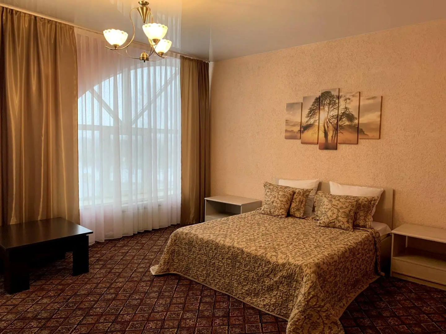 Отель ГК Русская Тройка